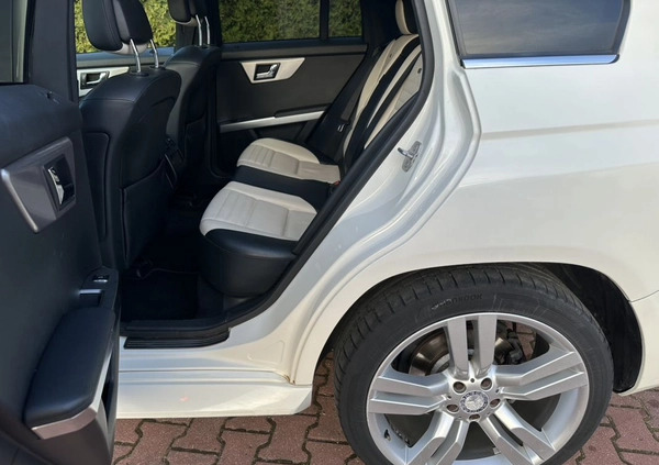 Mercedes-Benz GLK cena 61500 przebieg: 223379, rok produkcji 2009 z Łask małe 781